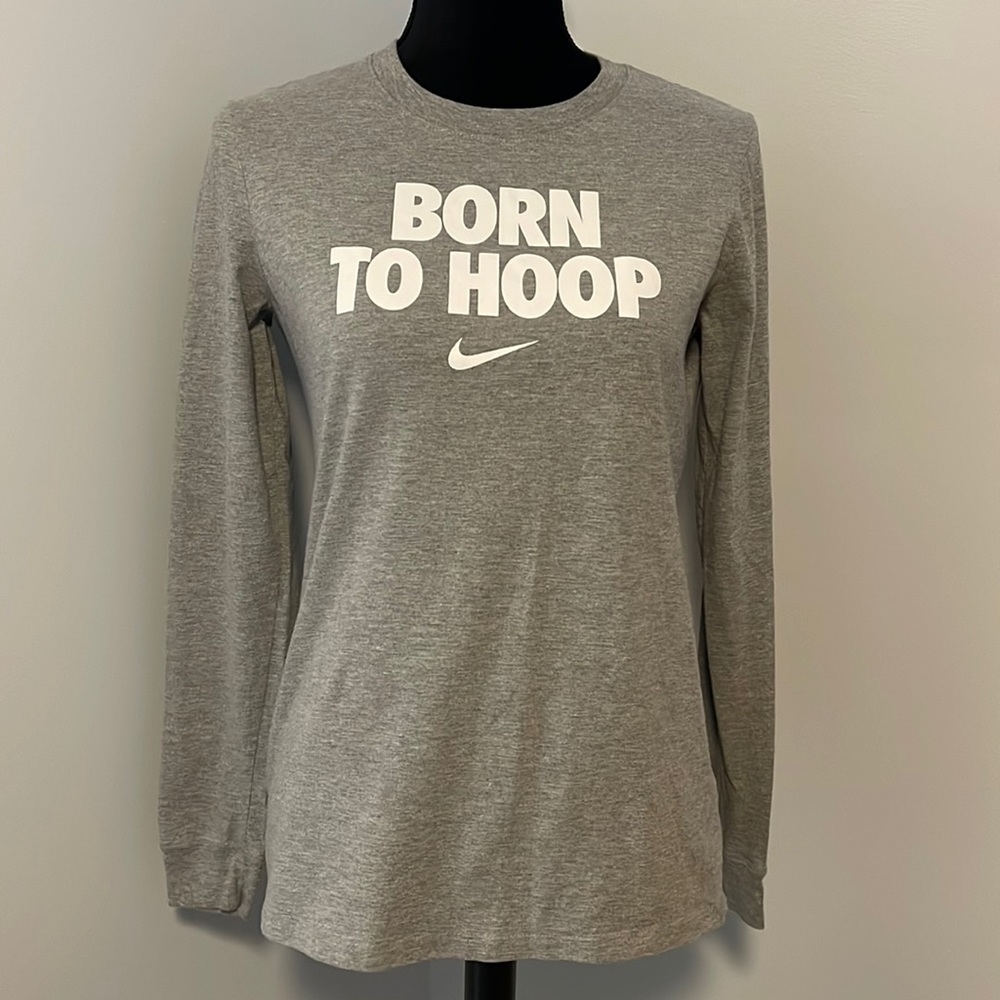 Woman’s Nike long sleeve T-shirt